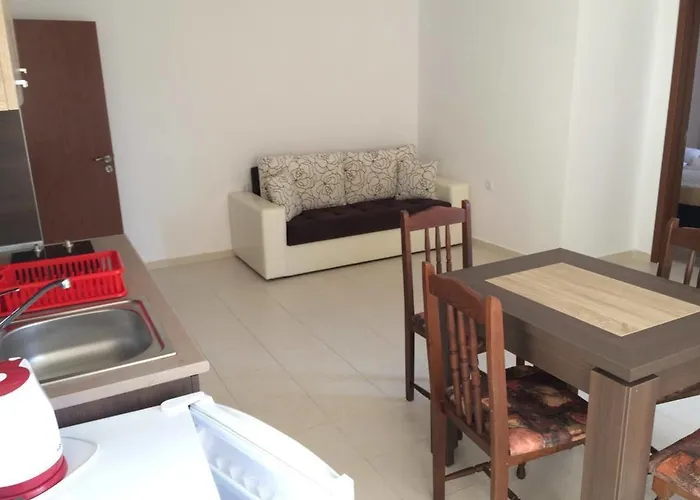 Sunrise Apartments, Апартаменти